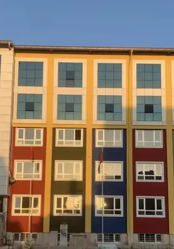  ŞEHİTLER İLKOKULU